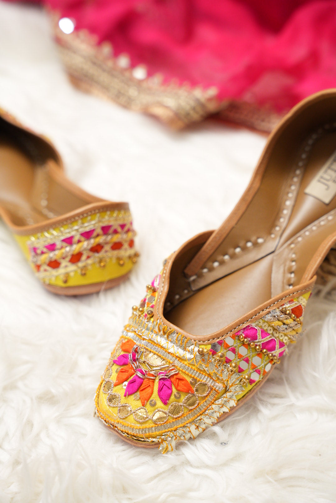 Rangmanch Yellow Juttis