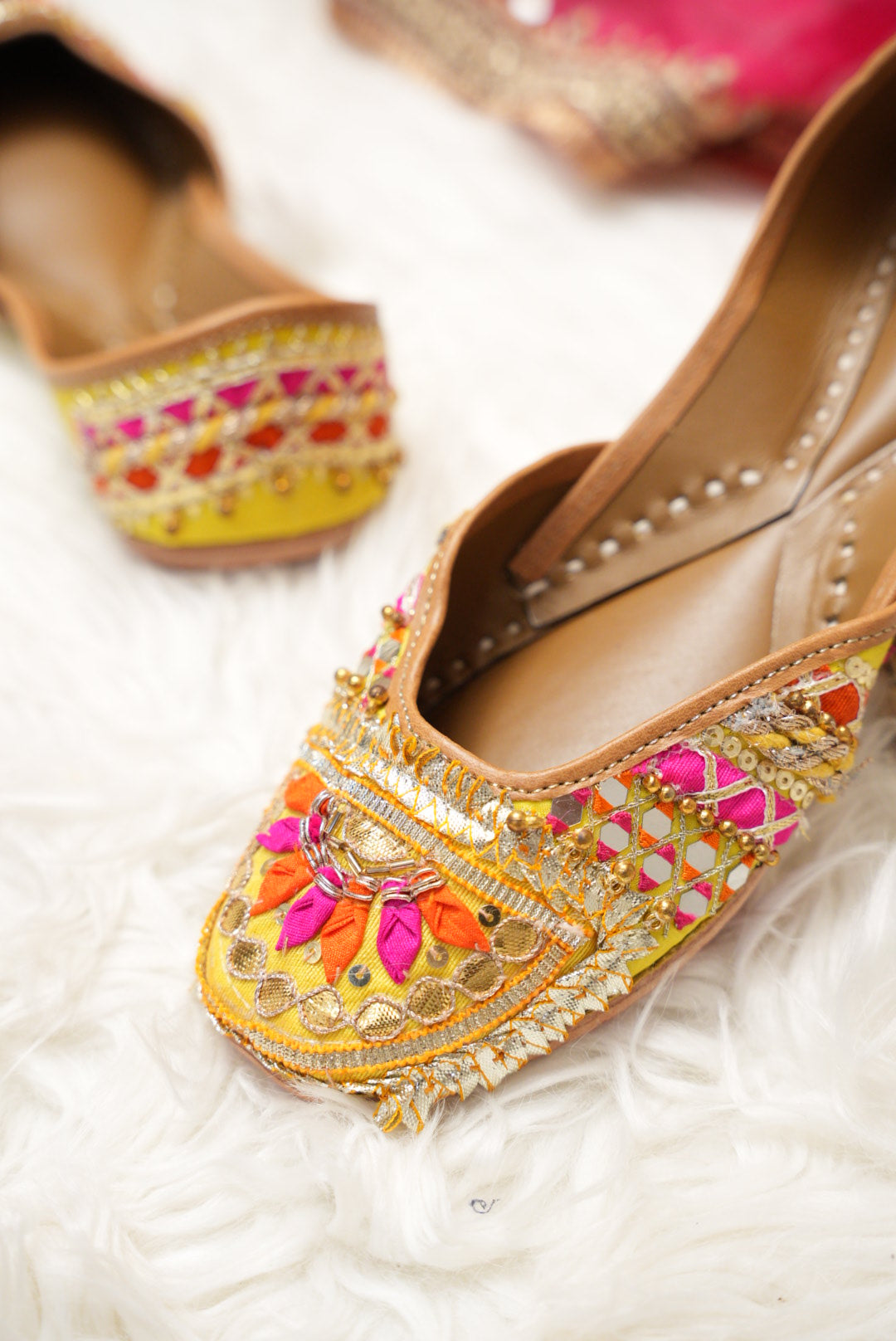 Rangmanch Yellow Juttis