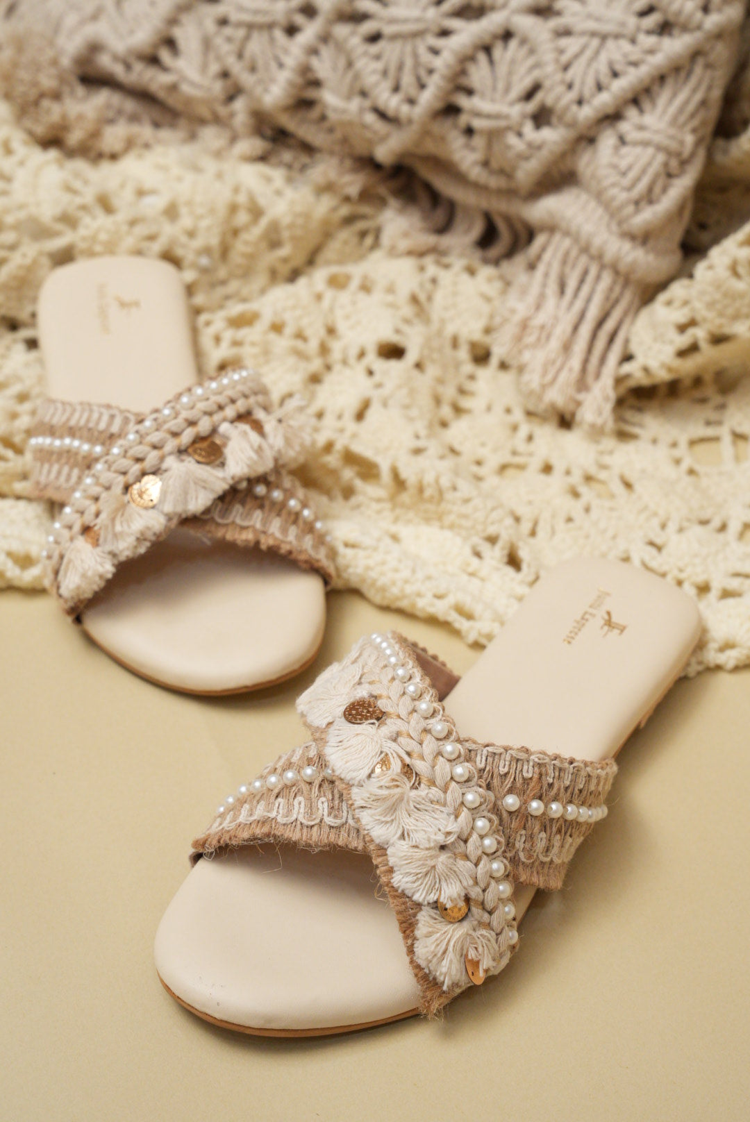 White & Beige Cross Flats