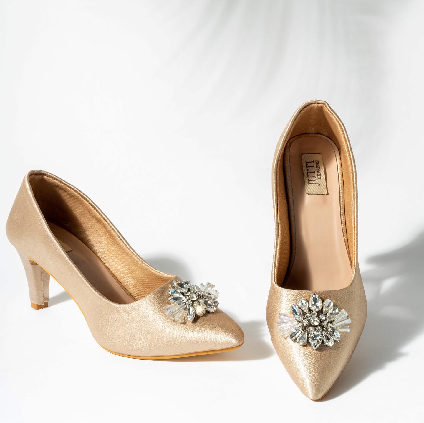 Golden Pointed Pumps