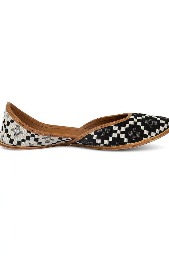 Checkers- Black Jacuqard Fabric Juttis